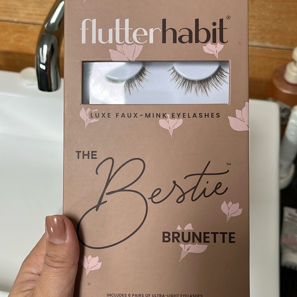 Flutter Habit bestie lashes brunette